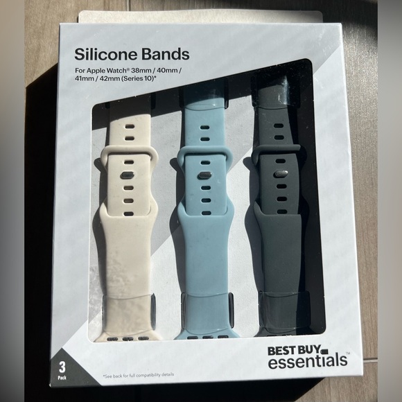 BEST BUY ESSENTIALS | NIB Apple Watch Silicone Bands - Picture 5 of 5